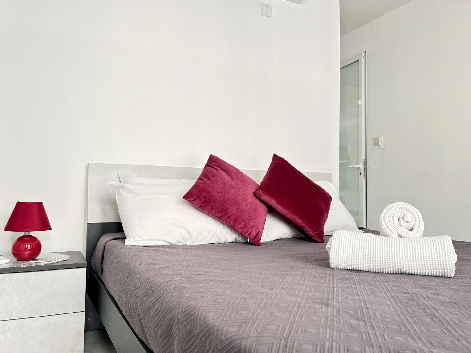 Marina Apartments Msida Luaran gambar