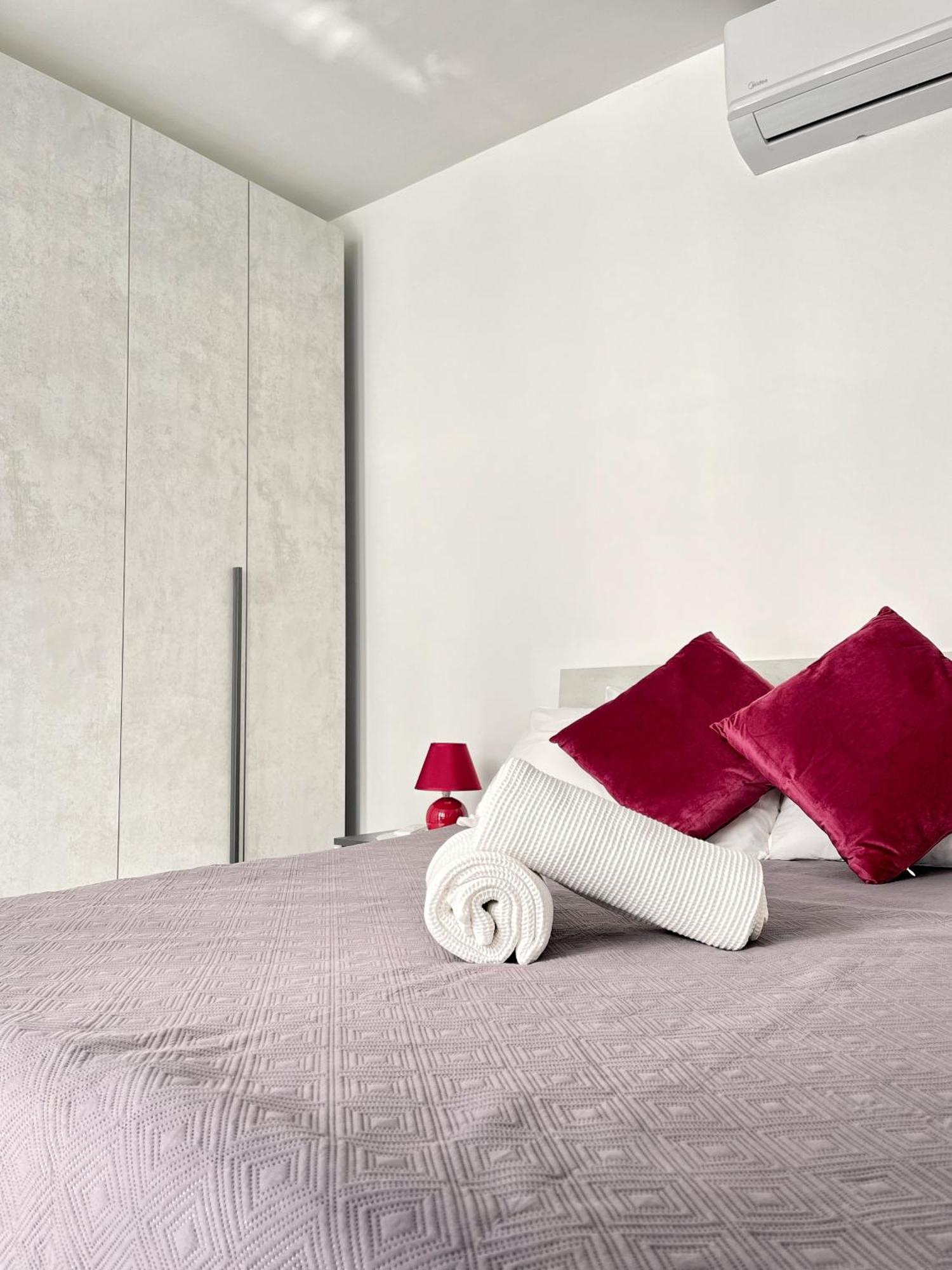 Marina Apartments Msida Luaran gambar