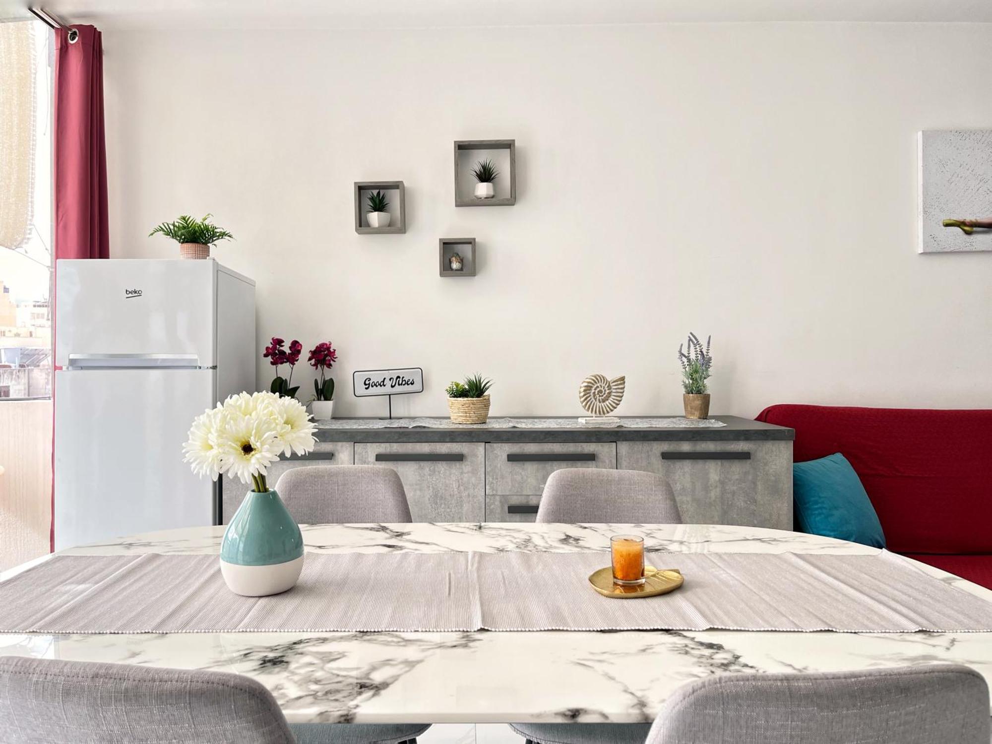 Marina Apartments Msida Luaran gambar