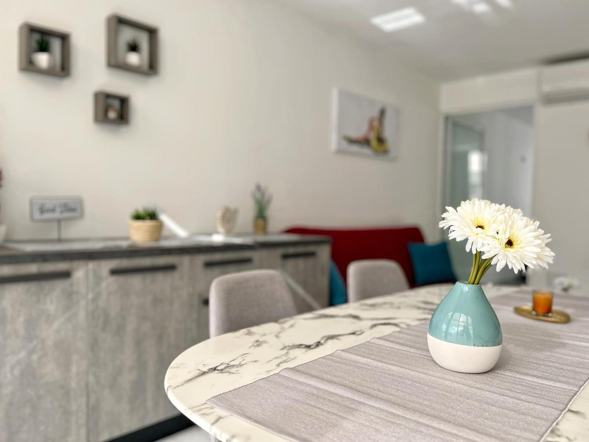 Marina Apartments Msida Luaran gambar