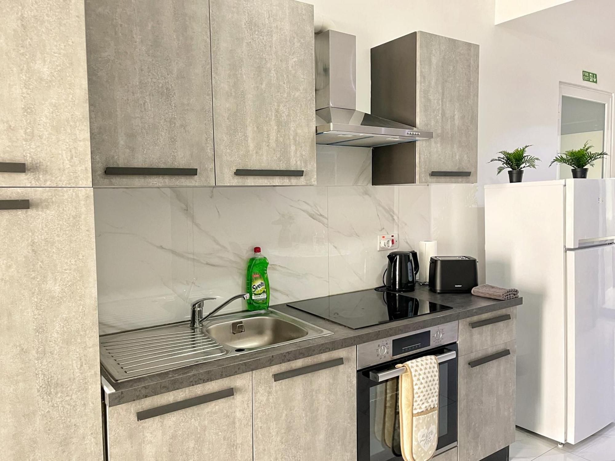Marina Apartments Msida Luaran gambar