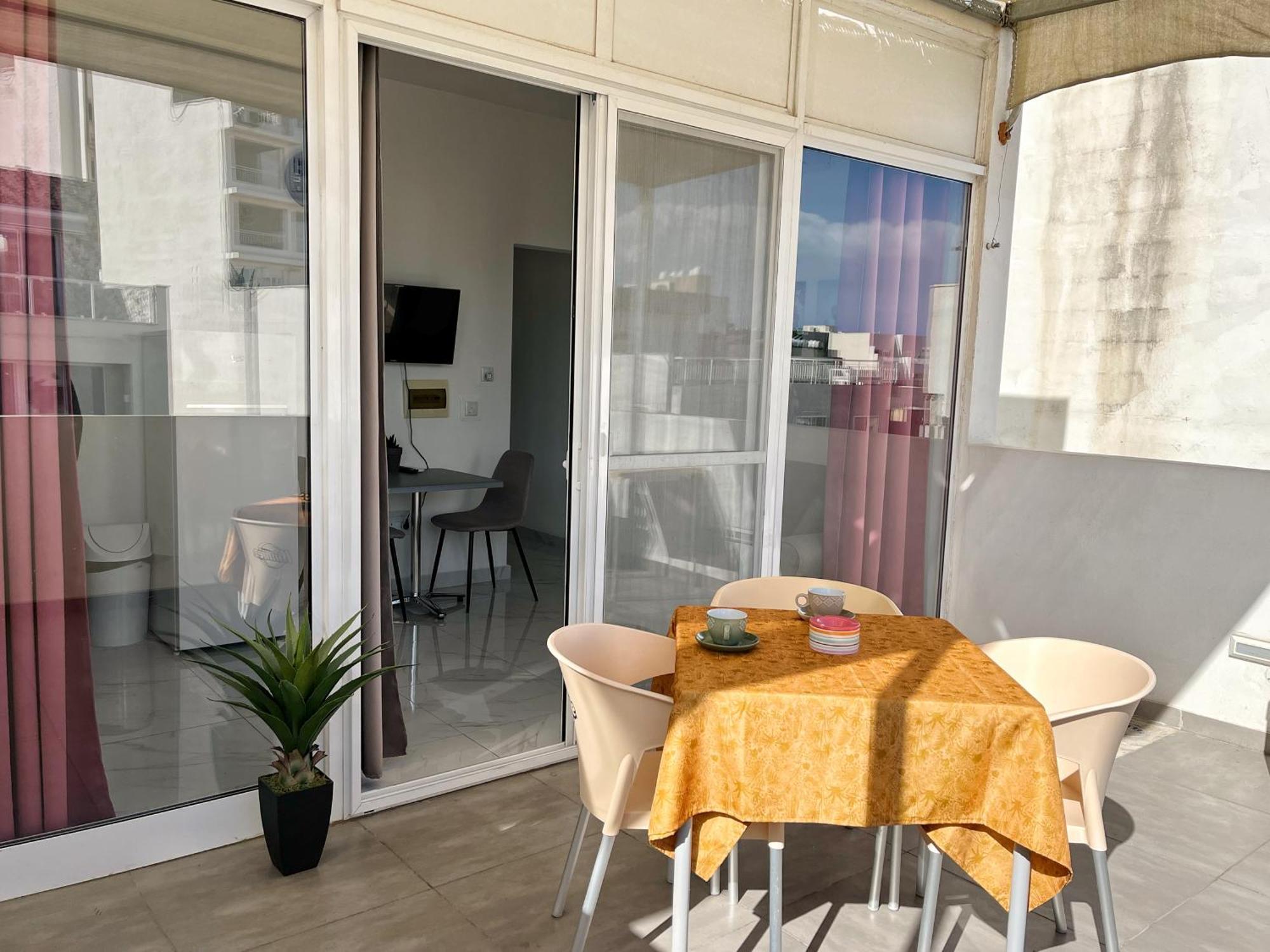 Marina Apartments Msida Luaran gambar