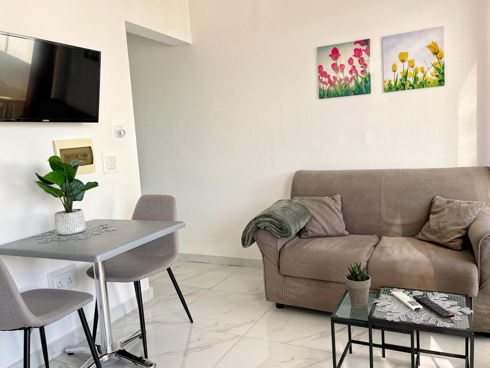 Marina Apartments Msida Luaran gambar